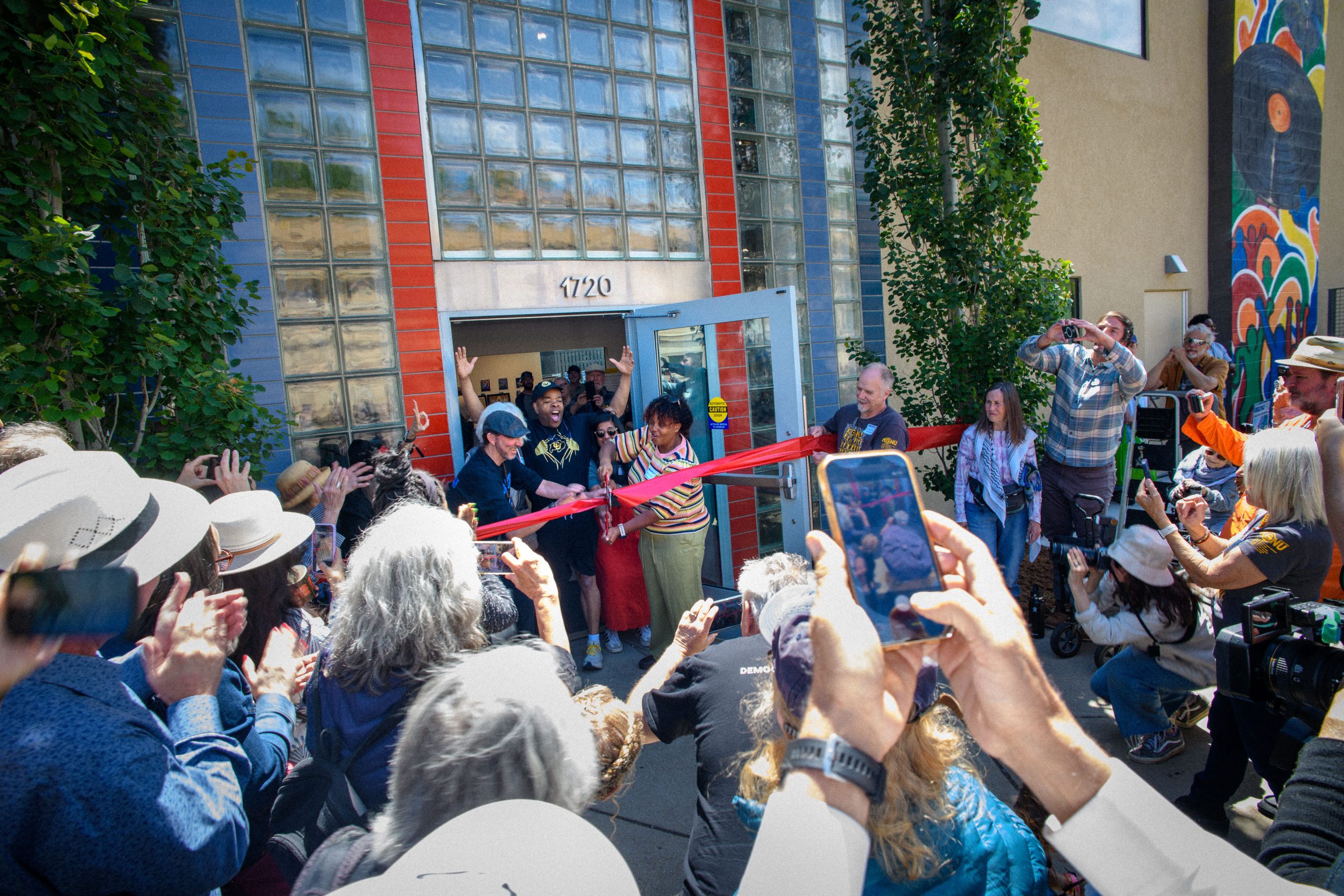 Kgnu KGNU opens new downtown Boulder media center after nearly 50 years on air